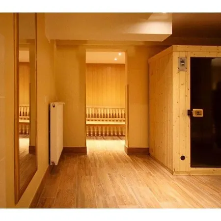 Antje 3 Bedrooms, 2 Bathrooms *